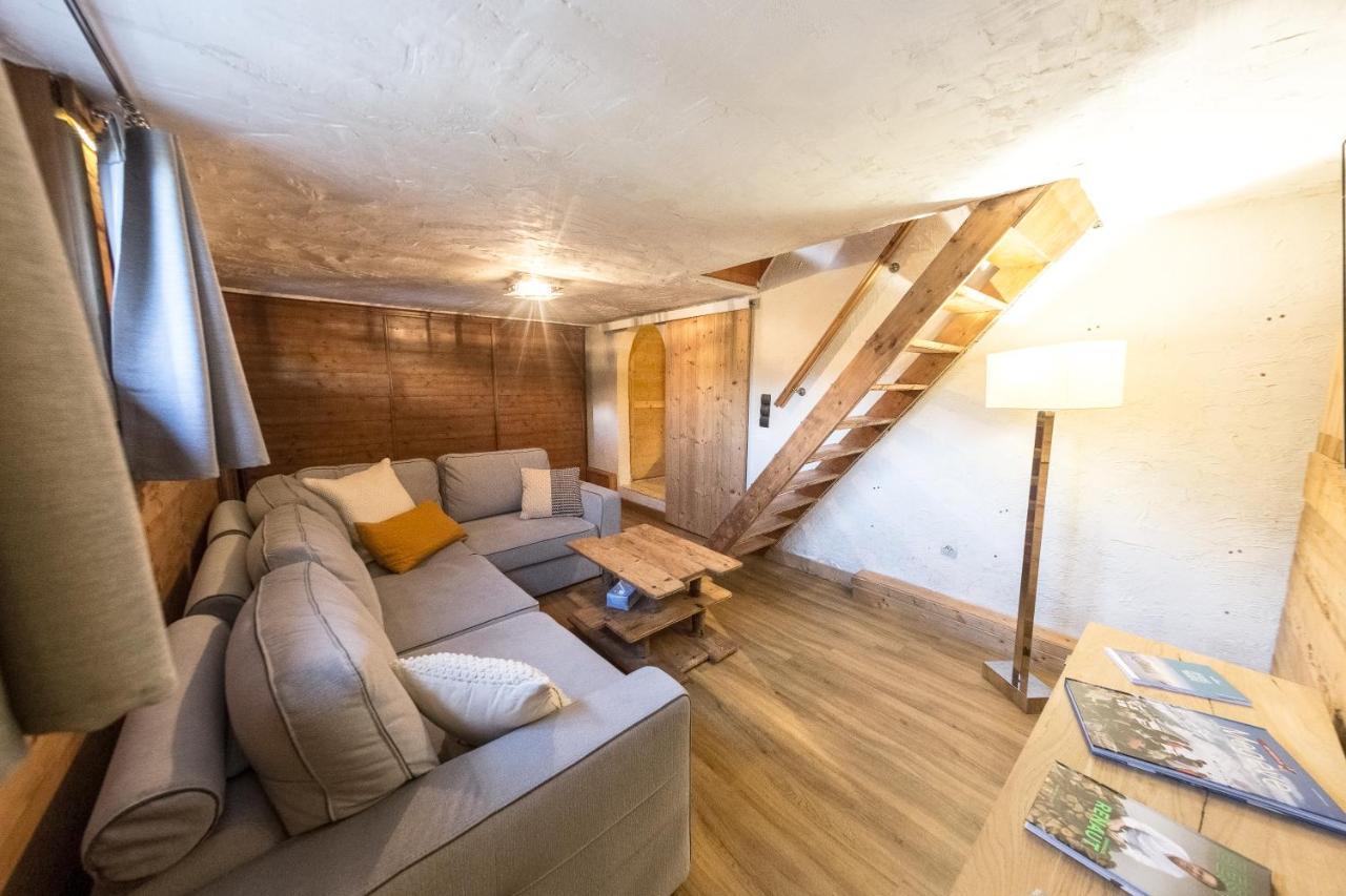Close To The Village - 4 Bedrooms, Mont-blanc View Chalet